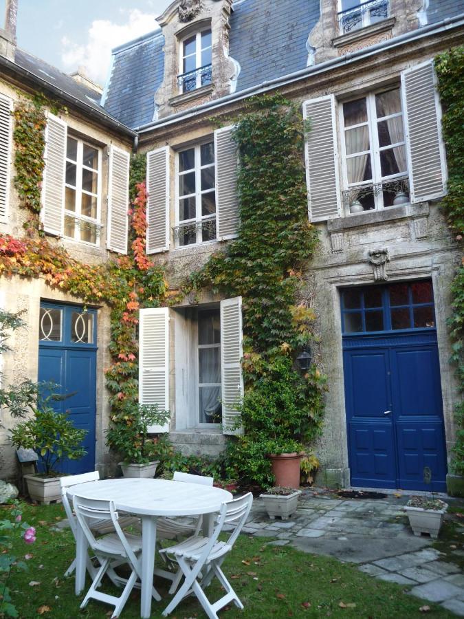 Jardin Et Hotel Particulier Bayeux Bagian luar foto