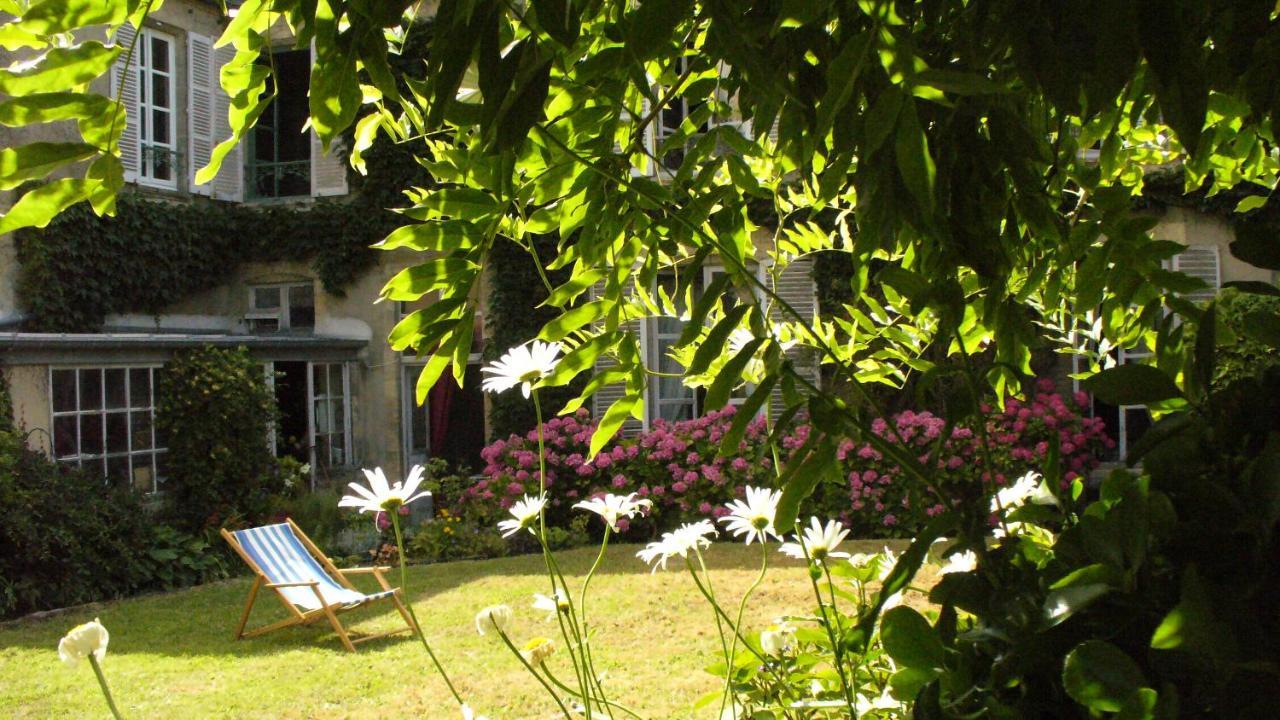 Jardin Et Hotel Particulier Bayeux Bagian luar foto